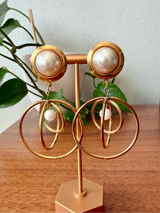 Vintage Jewelry - Vintage Gold-tone Concentric Circle Hoops Pearl Cabochon Drop Dangle Earrings